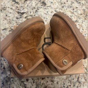 Toddler UGG jona boot size 7! Good condition